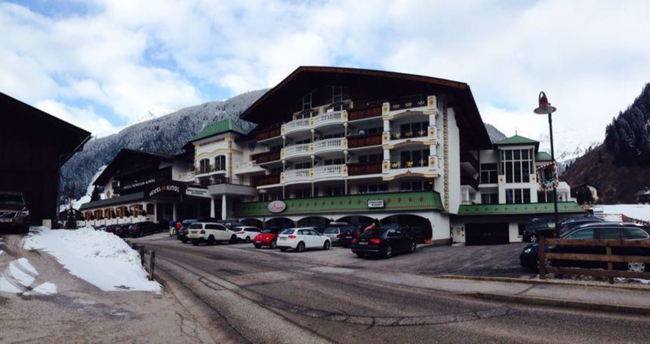 Außenansicht Alpenhotel Kindl