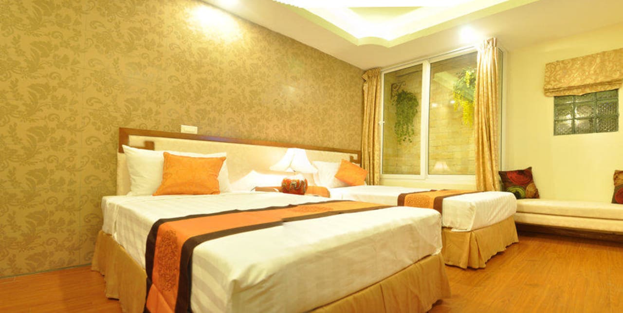 Deluxe Twin Hotel Golden River Hanoi