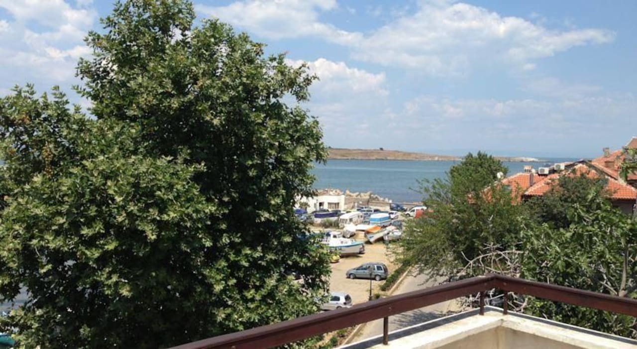 Double room with balcony -  sea view Guesthouse Vesela