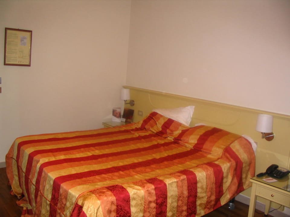 Schlafraum Hotel Bologna