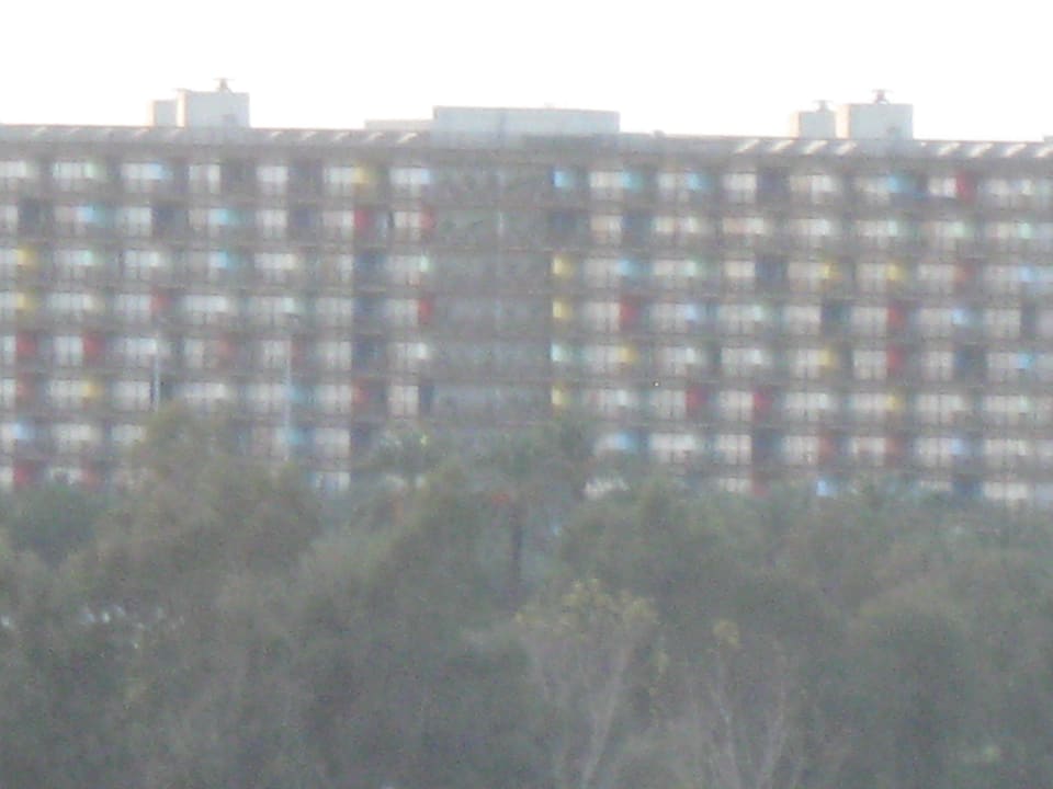 Blick auf das Nachbarhotel Hotel Delphin Imperial