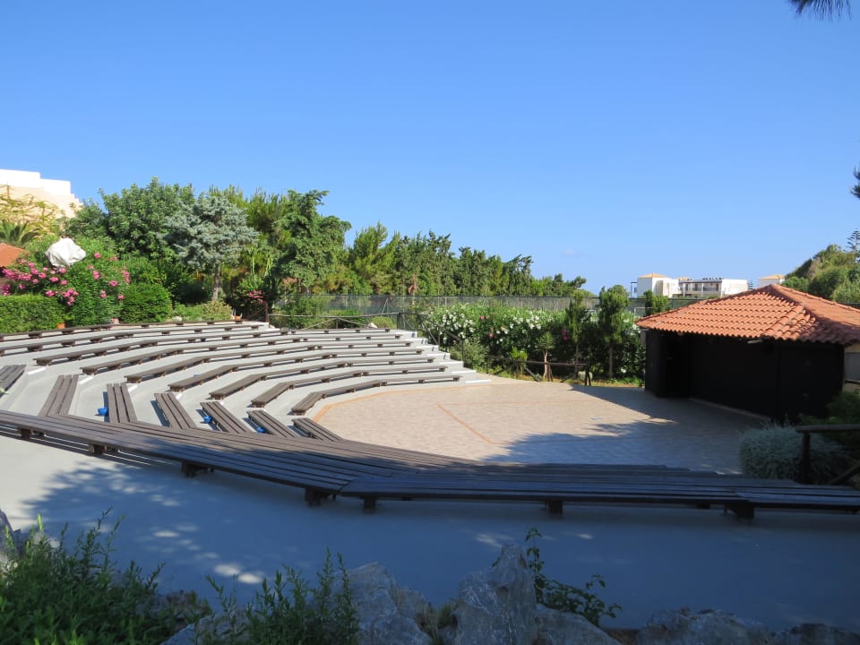 Das Amphie-Theater Anissa Beach & Village