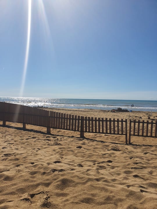 Strand Aparthotel Holiday