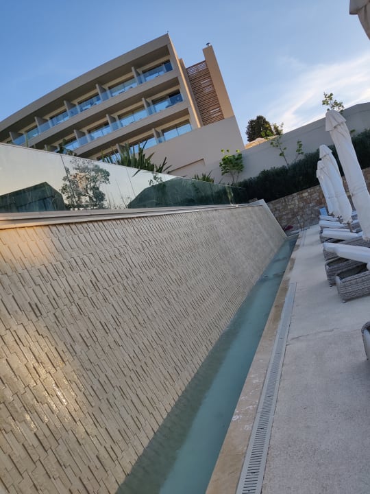 Sonstiges Ikos Dassia