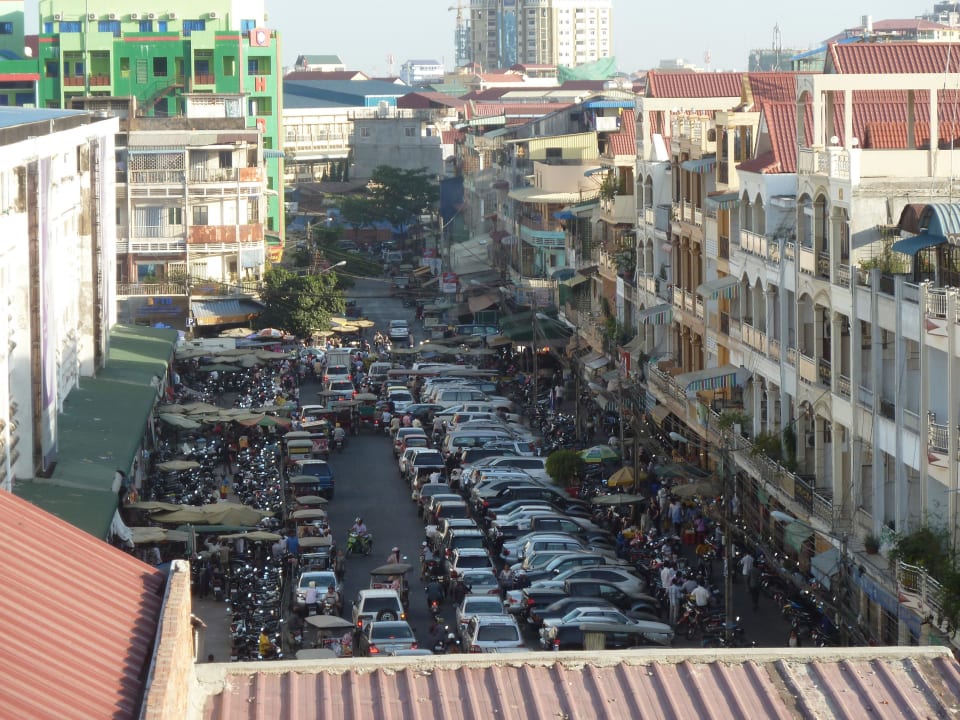Ausblick von der Rückseite des Hotels Hotel Hang Neak