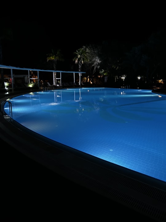 Pool Latanya Park Resort