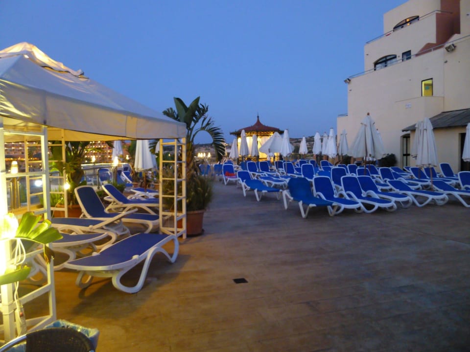 Sonnenterrasse abends Riviera Spa Resort - Adults Only
