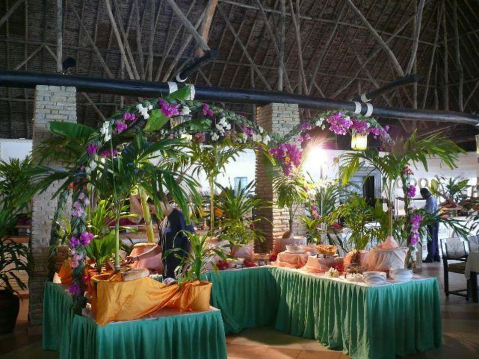 Buffet im Hauptrestaurant Leopard Beach Resort & Spa