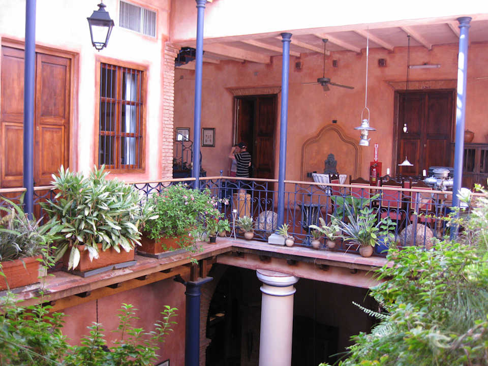 Innenhof Hotel Casa Grande De Angostura