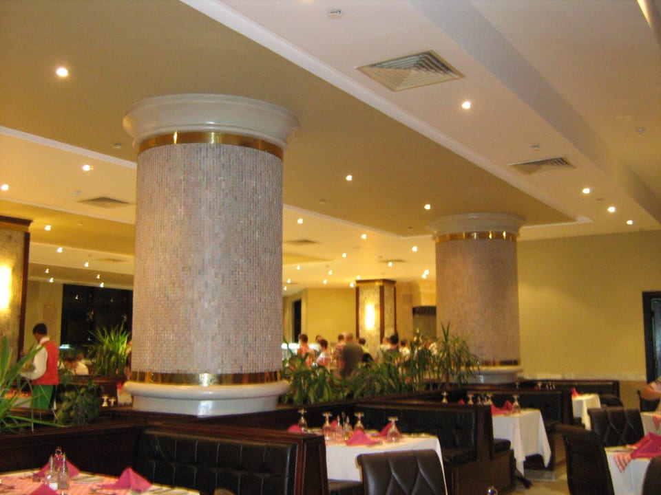 Italská restaurace AMC Royal Hotel & SPA