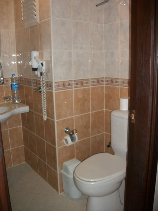 Das Bad Club Turtas Beach Hotel