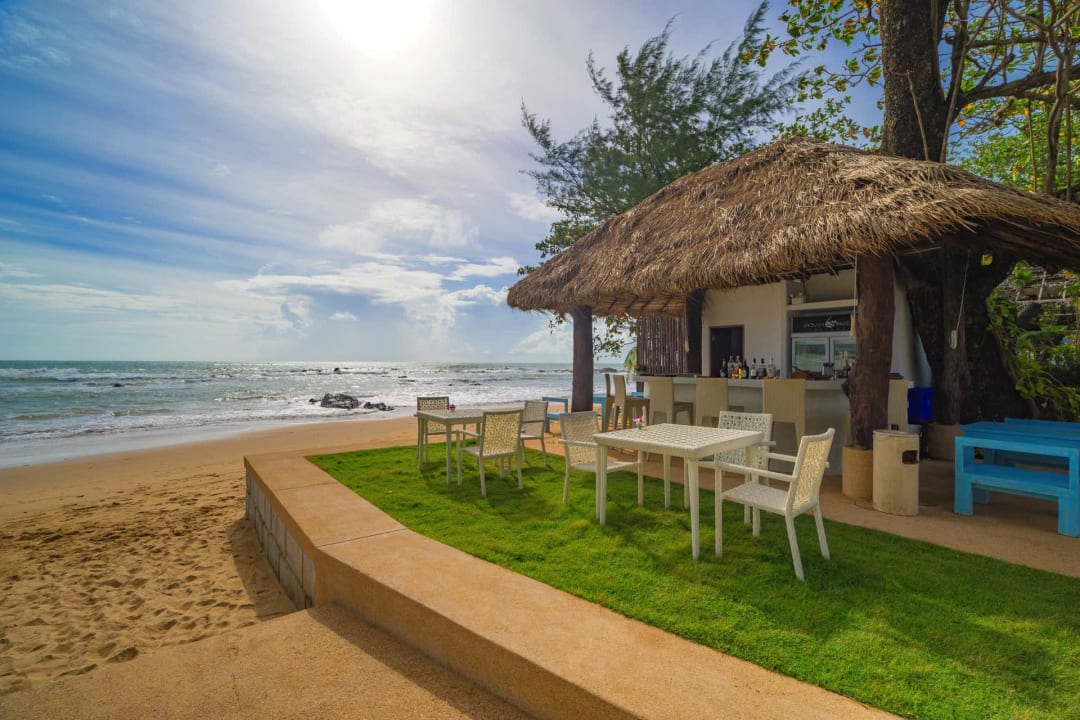 Strand Ocean Breeze Resort