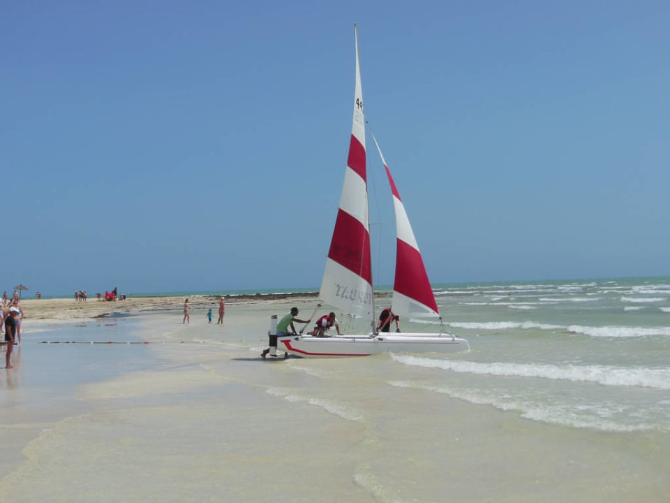 Ablegen bei viel Wind ROBINSON DJERBA BAHIYA