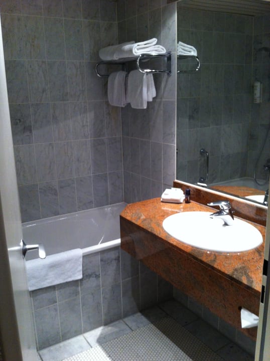 Hervorragendes Preis-/Leistungsverhältnis Leonardo Hotel Frankfurt City South