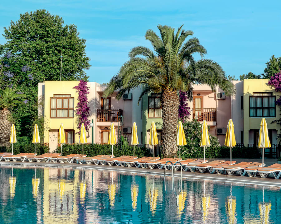 Pool VONRESORT Golden Beach