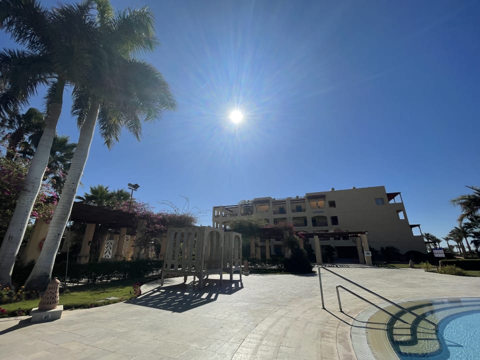 Pool ROBINSON SOMA BAY