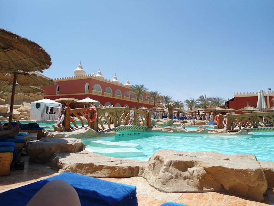 Бассейн Pickalbatros Alf Leila Wa Leila Resort - Neverland Hurghada