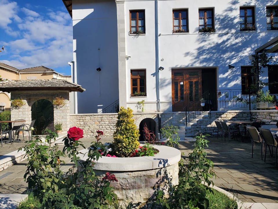 Außenansicht Hotel Bineri