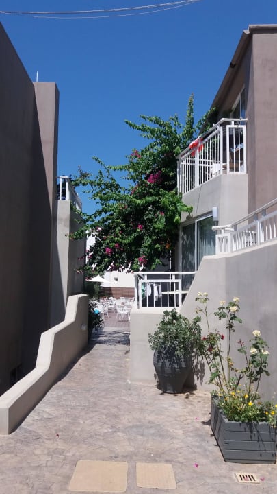 Weg zum Poolbereich Nefeli Hotel Rethymno