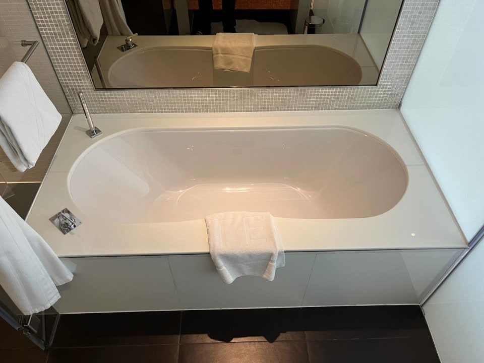 Zimmer W Abu Dhabi - Yas Island