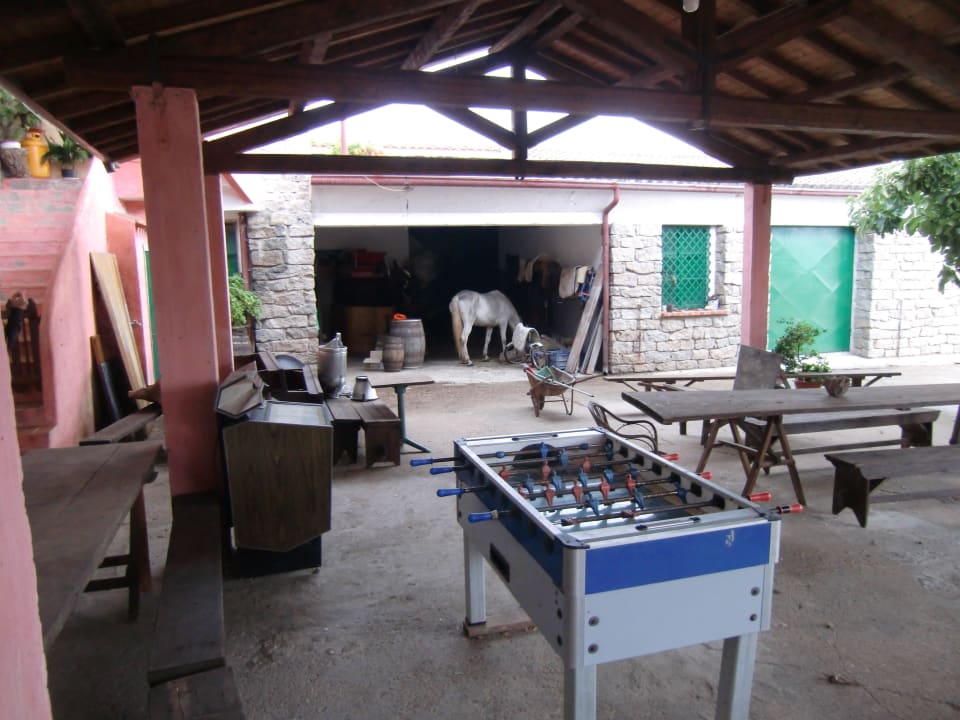 Innenhof Agriturismo Costiolu