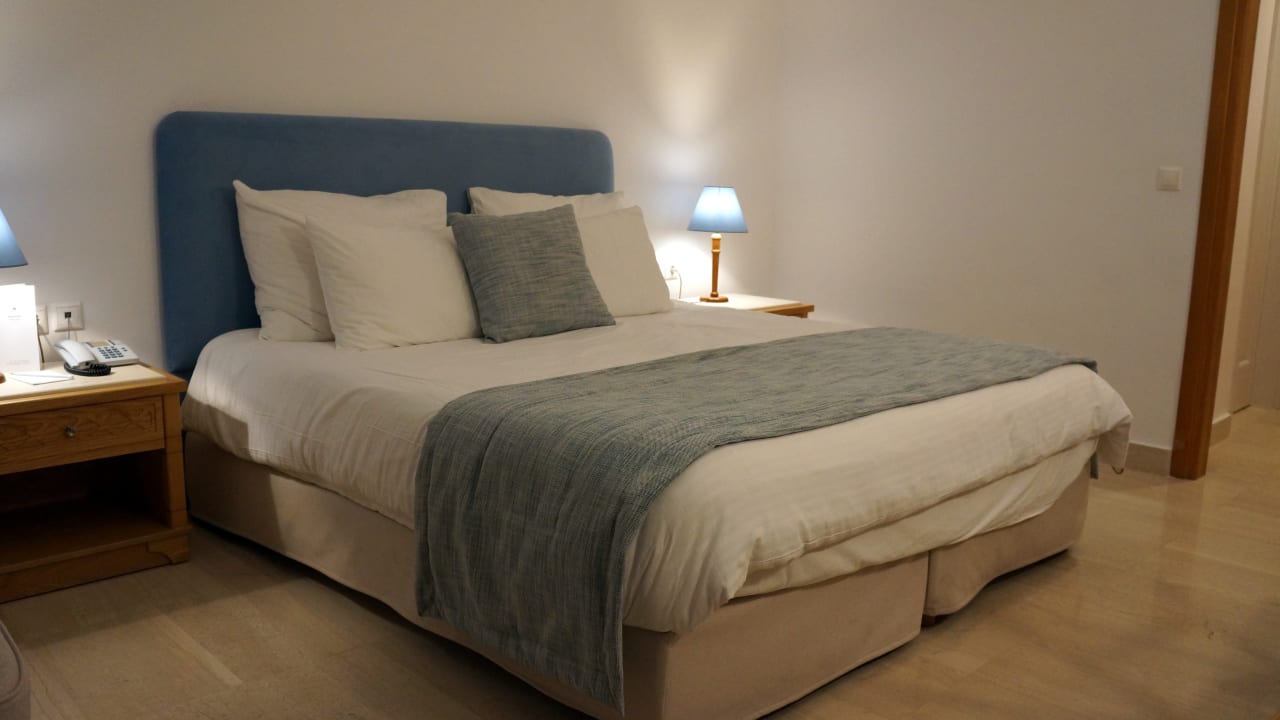 Zimmer Mitsis Ramira