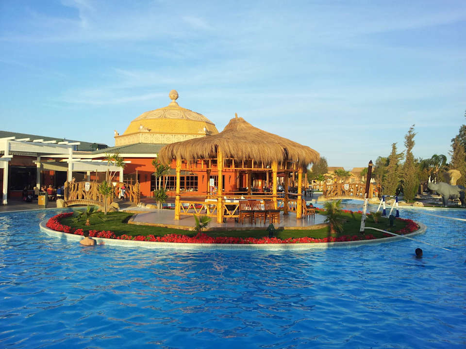 Hauptpool Pickalbatros Jungle Aqua Park Resort - Neverland Hurghada