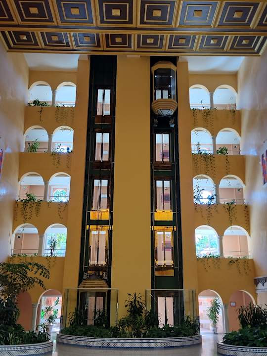 Lobby Playacálida Hotel