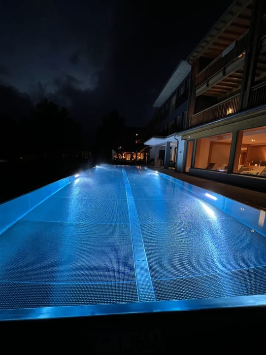 Pool Naturhotel Bauernhofer