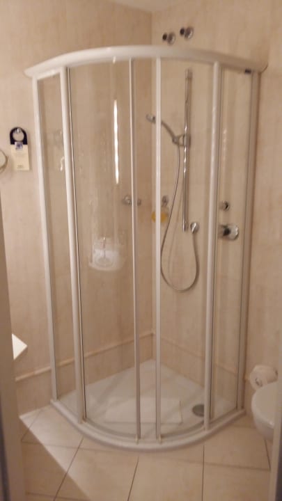 Badezimmer  Victor's Residenz Hotel Leipzig