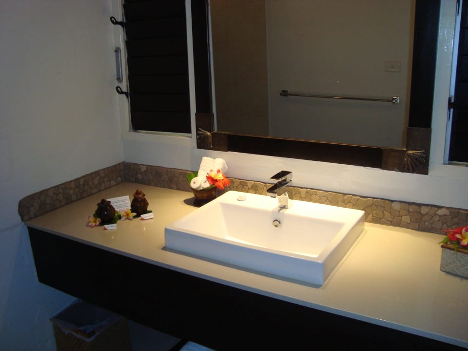 Bad Hotel Castaway Island Resort