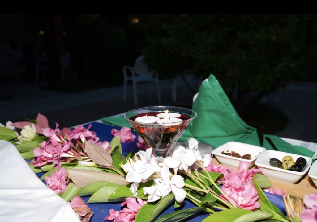 Gastro Well Palace Side