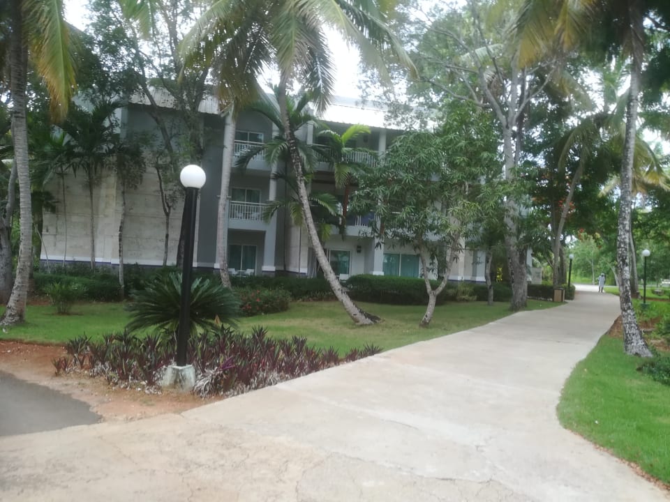 Außenansicht Wyndham Alltra Samana