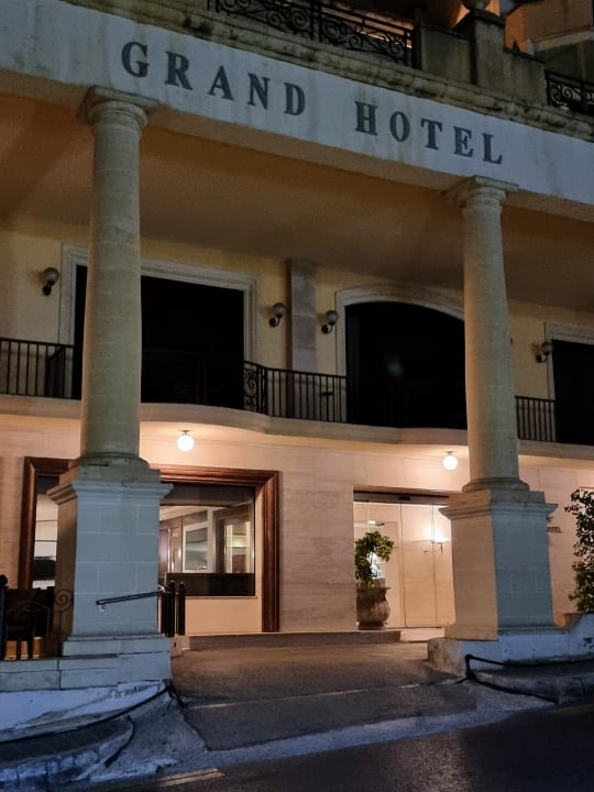 Außenansicht Grand Hotel Gozo