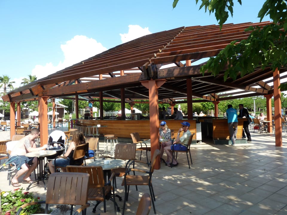Poolbar Lara Barut Collection