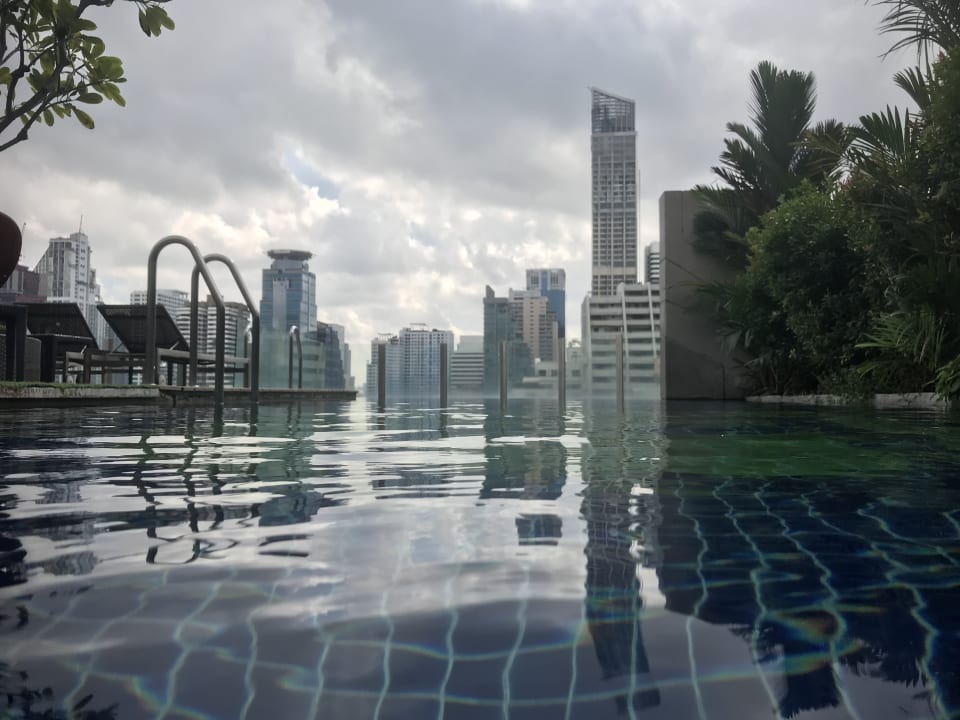 Pool Aloft Bangkok Sukhumvit 11