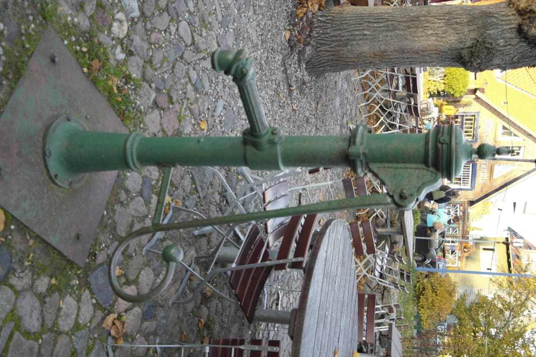 Gasthof Zur Linde, Wasserpumpe Land-gut-Hotel Zur Linde