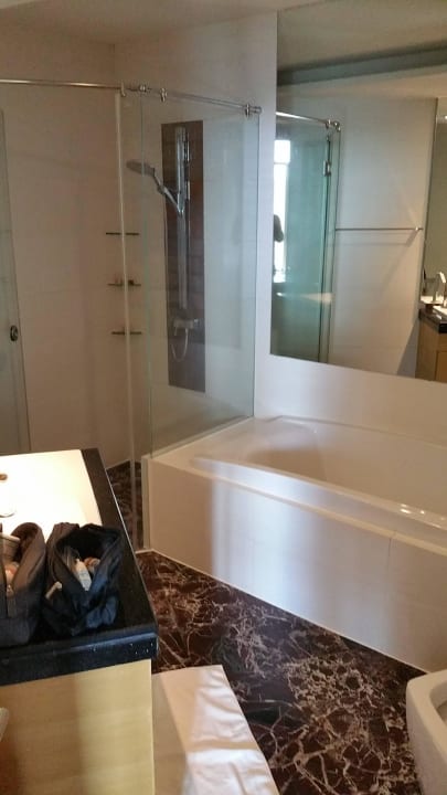 Zimmer 1011 Urbana Sathorn Bangkok