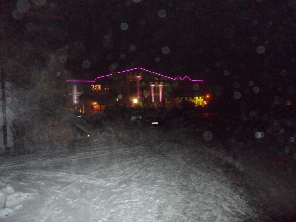 Hotel bei Nacht Schlosshotel Lacknerhof