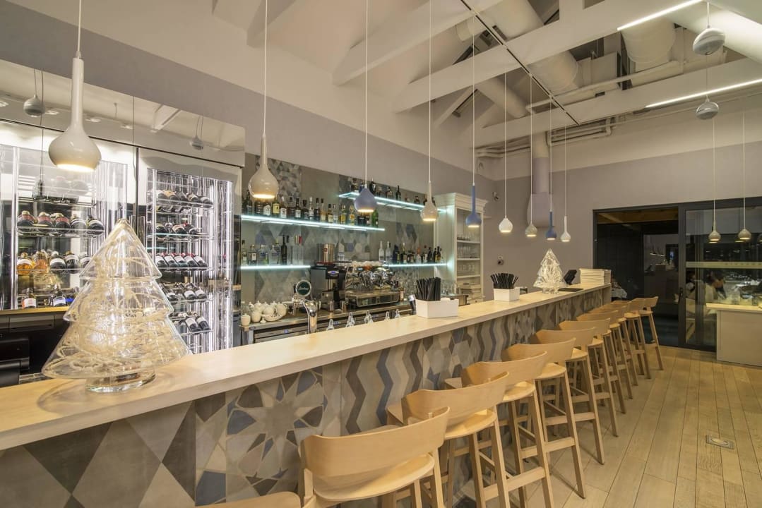 Bar Rosevia Friends & Family Resort