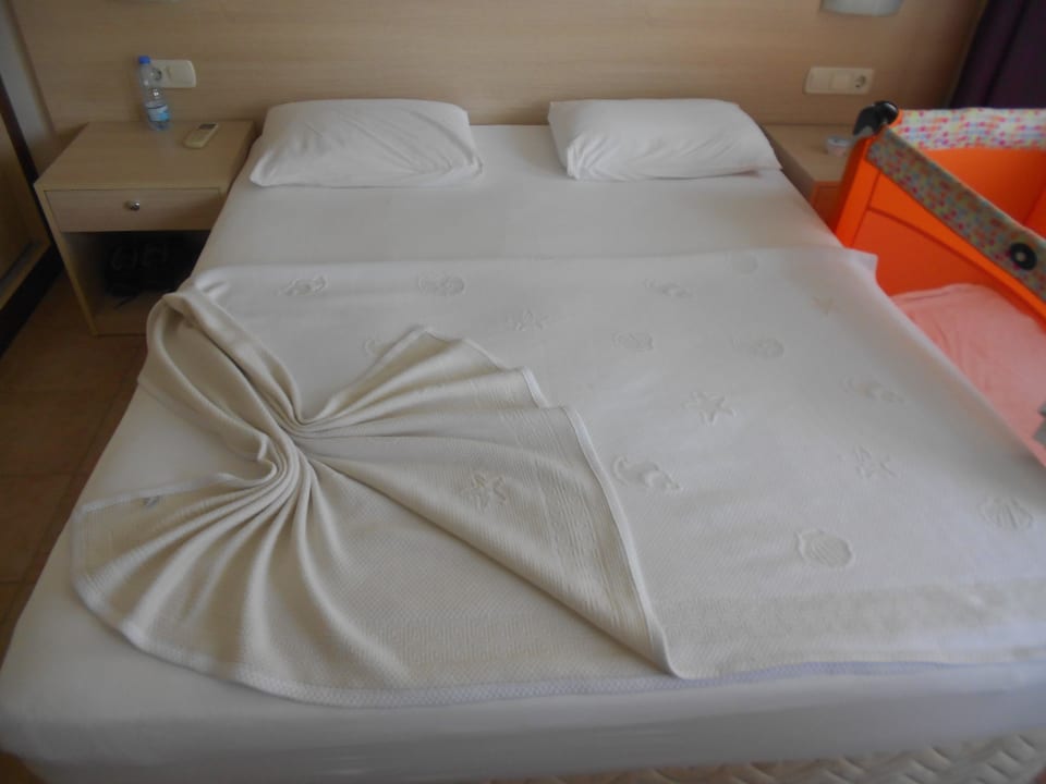 Jeden Tag anders Hotel Sirma