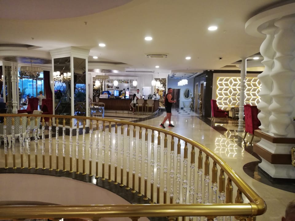 Lobby Dream World Aqua Hotel