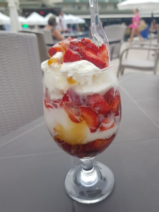 Gastro Side Breeze Hotel