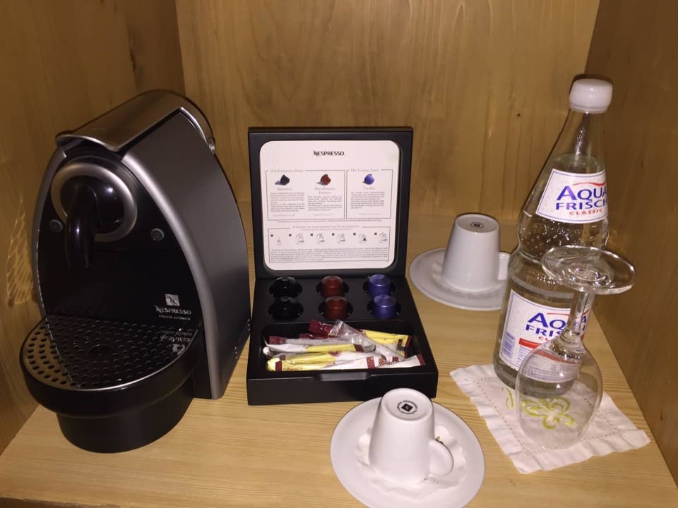 Nespresso Maschine Schlafbereich Relais Chateaux Jagdhof Glashütte