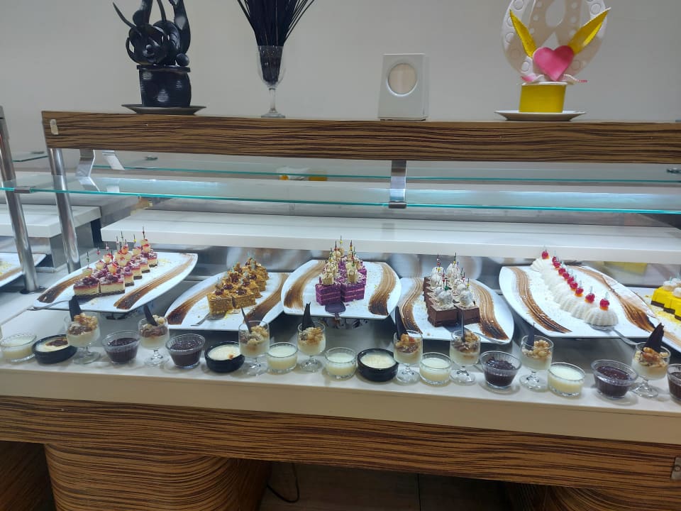 Gastro Port Side Resort Hotel