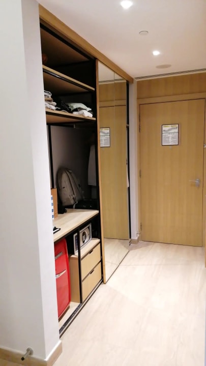 Zimmer Hampton by Hilton Marjan Island