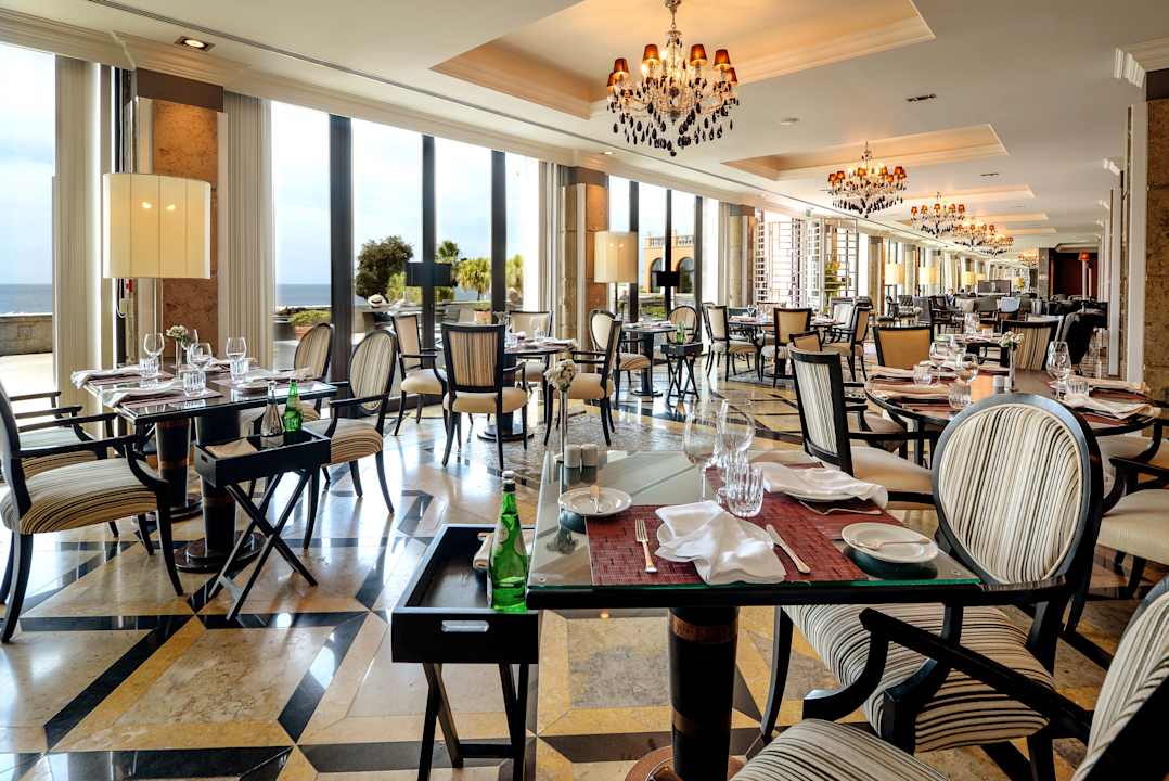 Gastro Grande Real Villa Italia