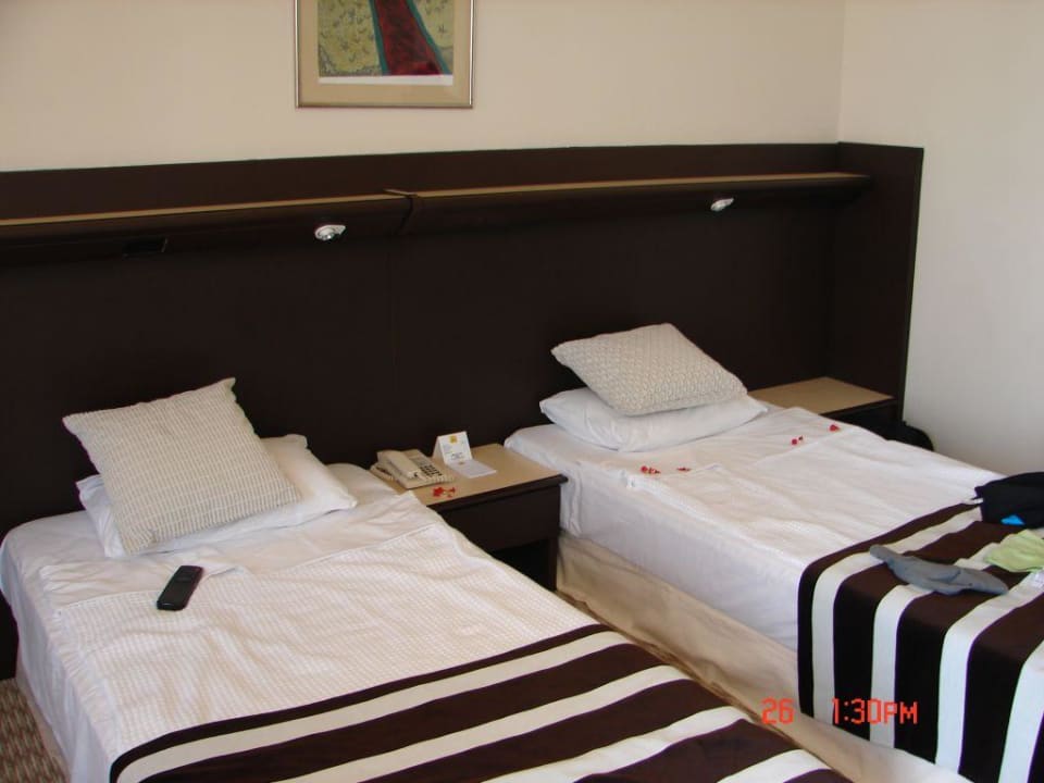 Schlafzimmer Green Max Hotel