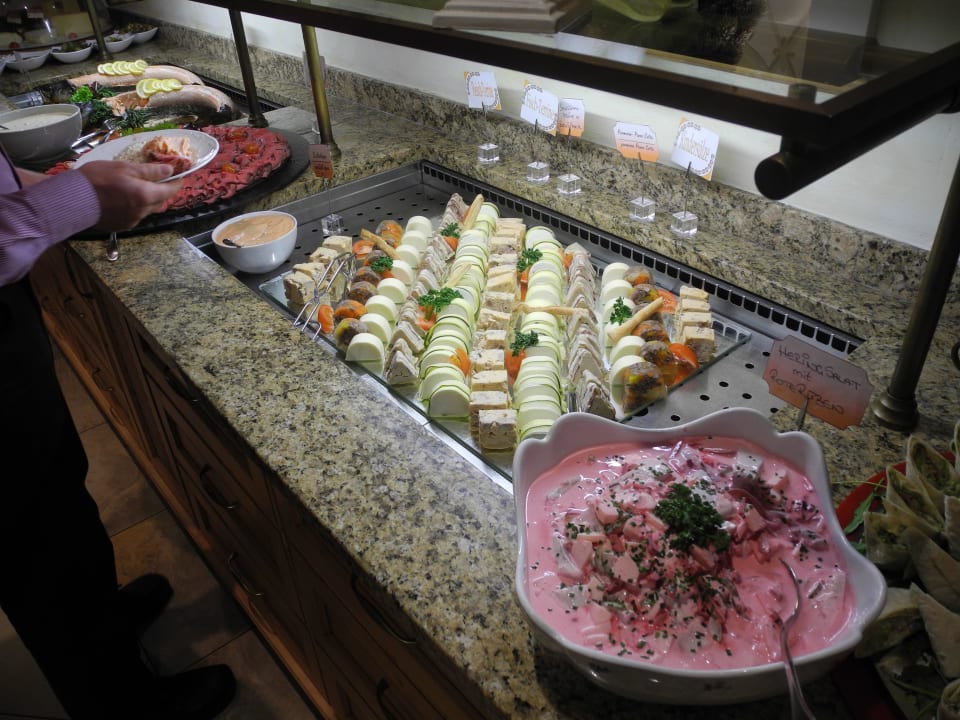 Abendbüffet-Vorspeise Verwöhnhotel Kristall