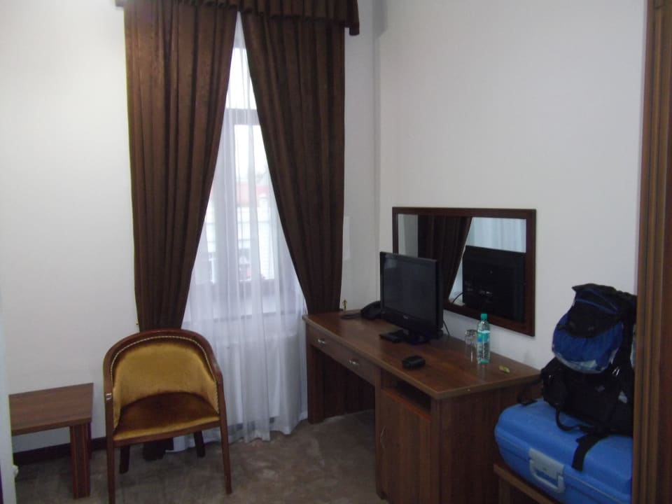 Eingang Hotel Registon